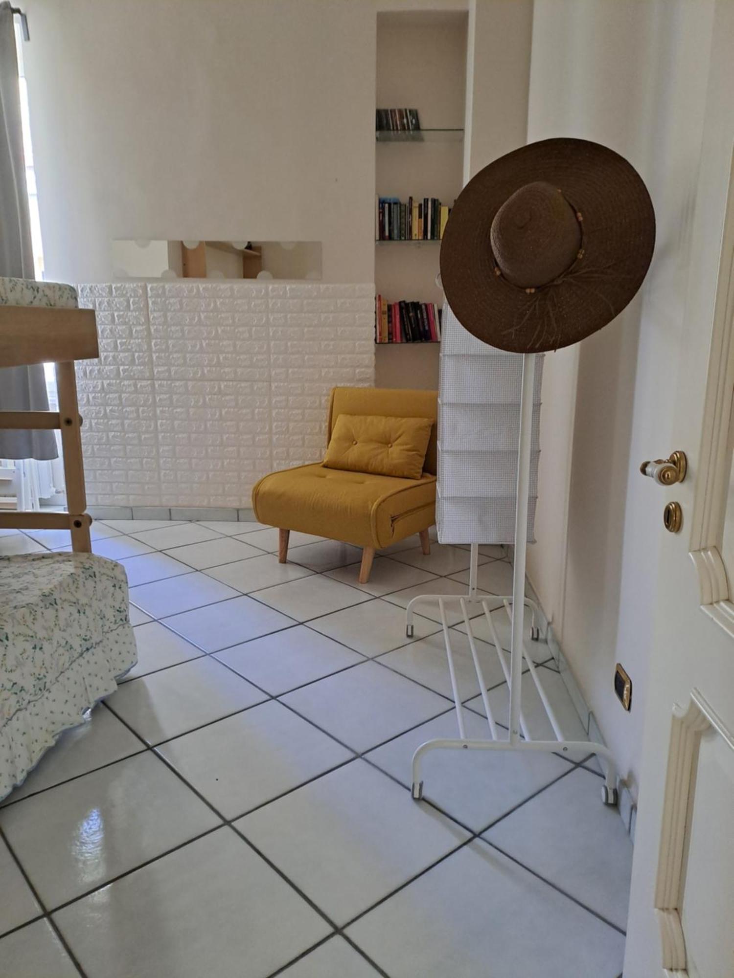 Grimaldi Apartment Σαλέρνο Εξωτερικό φωτογραφία